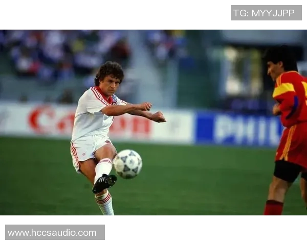 回顾前苏联足球明星的辉煌岁月与经典瞬间的珍贵照片合集