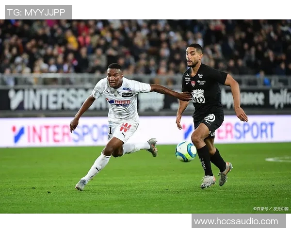 瓦朗谢与亚眠的激烈对决解析及比赛前瞻展望